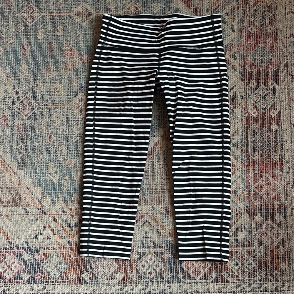 Athleta Black and White Stripe chaturanga Leggings